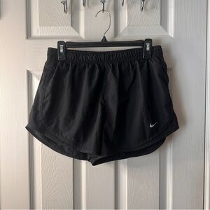 Nike Dri-FIT Women's Black Athletic Shorts Activewear Elastic Waist Size L
